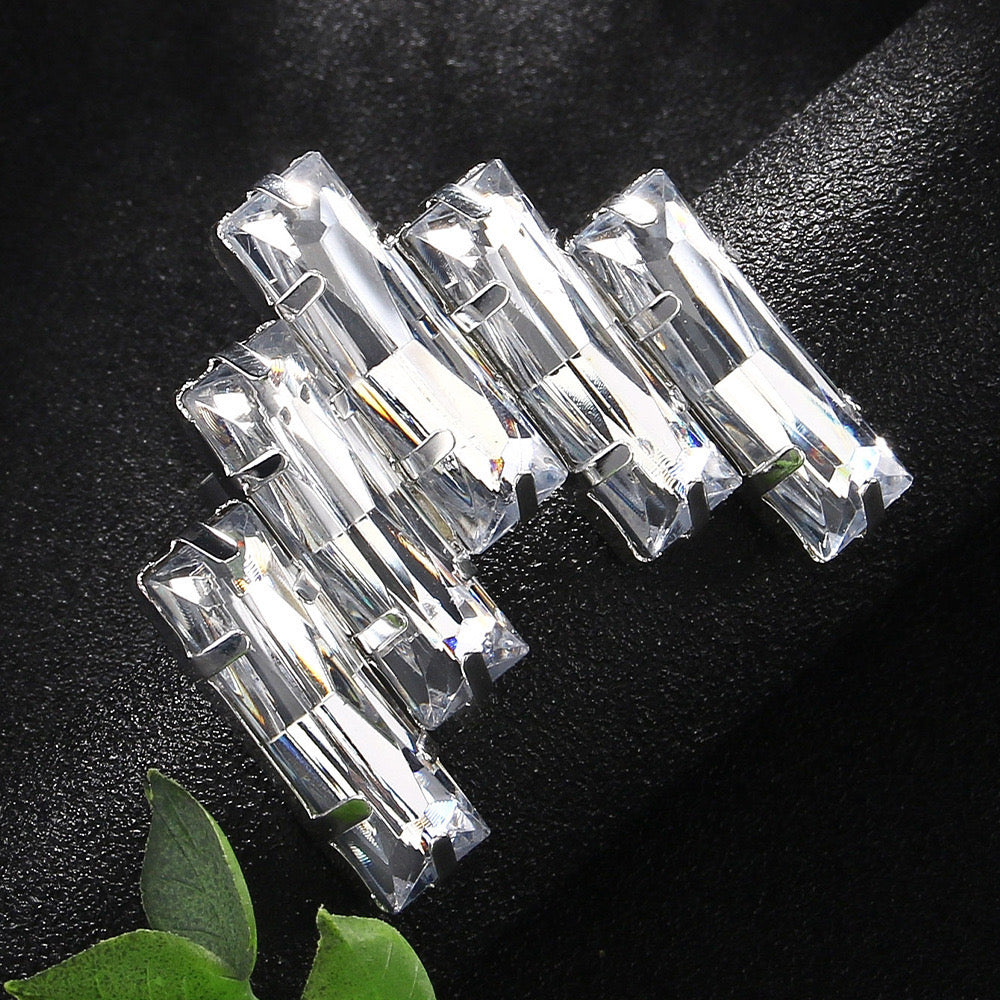 Exaggerated Geometric Women’s Ring Rhinestone Inlay