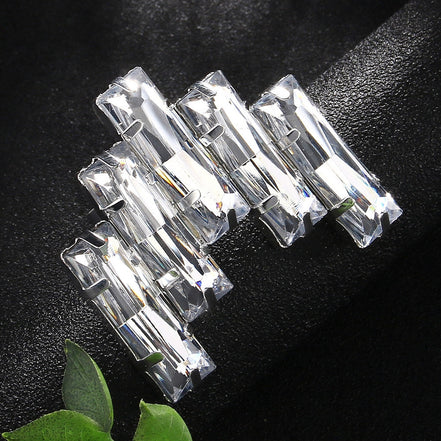 Exaggerated Geometric Women’s Ring Rhinestone Inlay