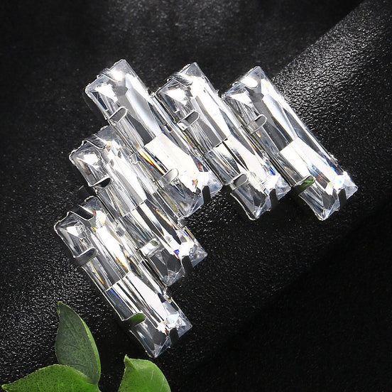 Exaggerated Geometric Women’s Ring Rhinestone Inlay